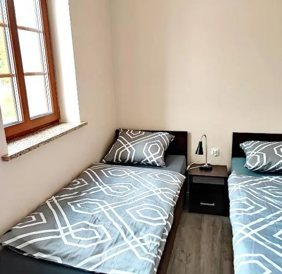 Basic-huone, Noclegi Stara Wozownia