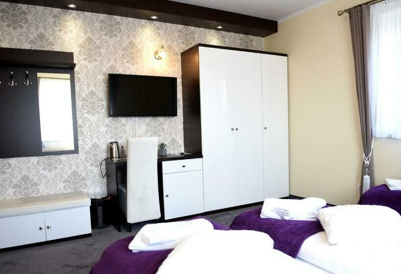 标准三人间, Rajska Oaza