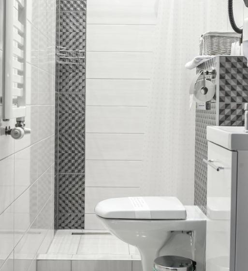 标准三人间, Rajska Oaza