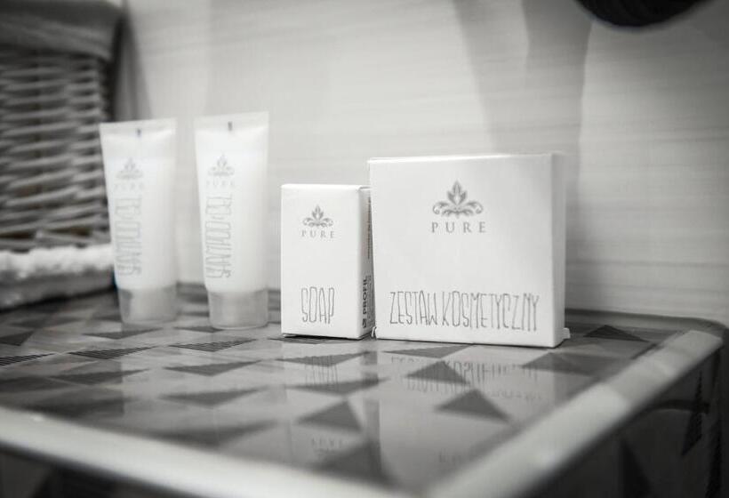 标准三人间, Rajska Oaza