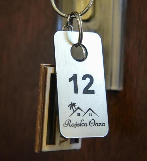 高级大房间, Rajska Oaza