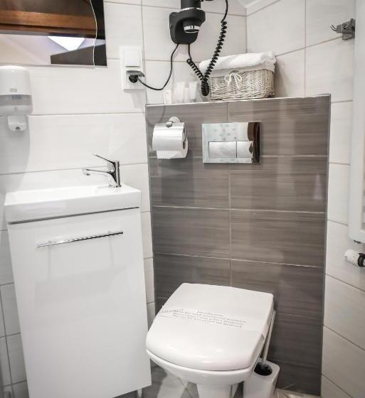 高级大房间, Rajska Oaza