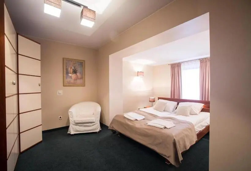 ２ベッドルームアパートメント, Restauracja Hotel Vip