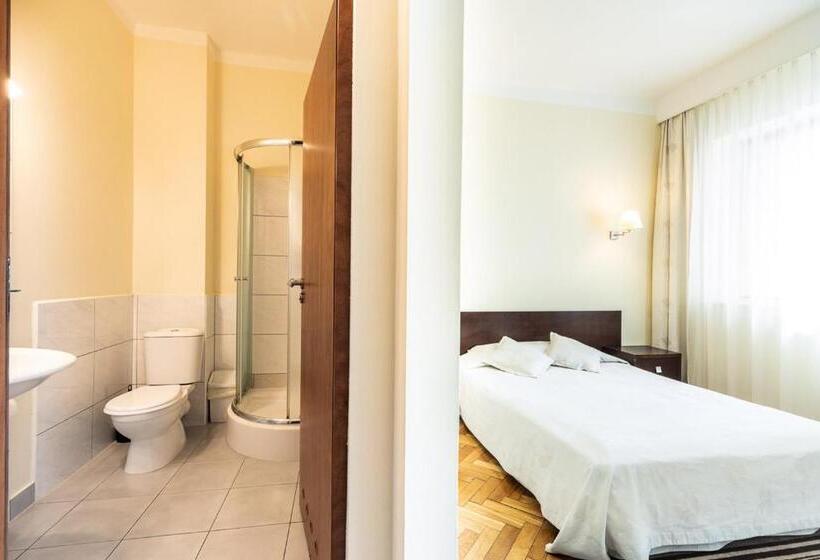 标准间, Zajazd Michałowo