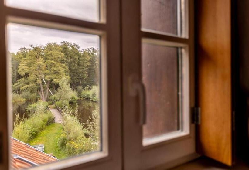 חדר משפחתי בסיסי, Gościniec Pod Zającem