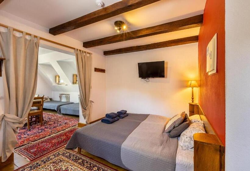 חדר משפחתי, Gościniec Pod Zającem