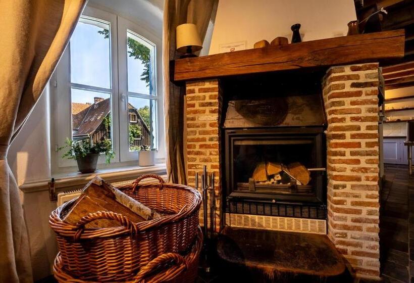 סוויטת ג'וניור עם מרפסת, Gościniec Pod Zającem