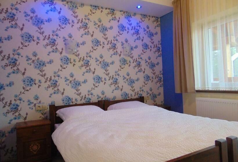 발코니가 있는 스위트, Gosciniec Pod Brzegiem