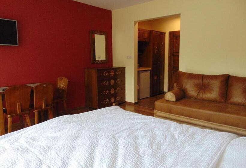 스탠다드 발코니 스튜디오, Gosciniec Pod Brzegiem