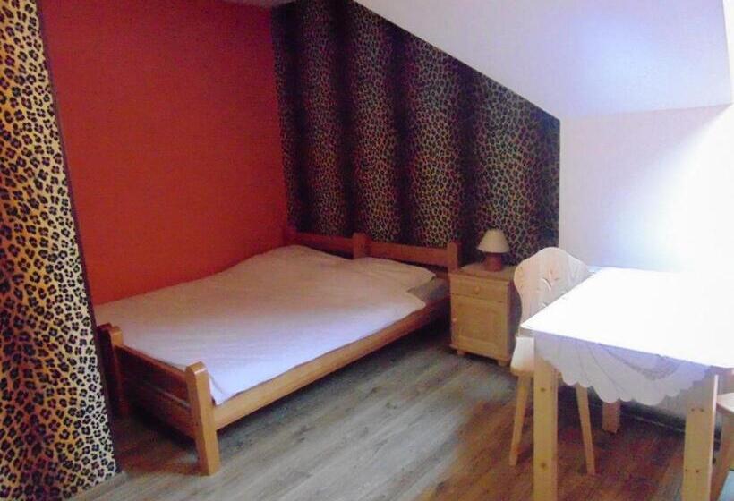 스탠다드 룸, Gosciniec Pod Brzegiem