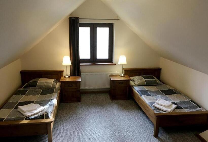 غرفة دوبلكس, Modryna   Modrzewiowy Dom