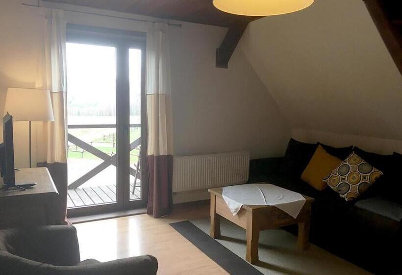 غرفة دوبلكس, Modryna   Modrzewiowy Dom