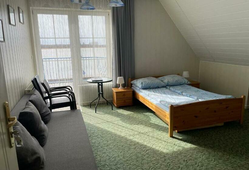 스탠다드 룸, Niebieska Tawerna