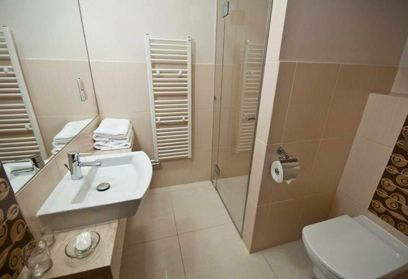 اتاق استاندارد, Poduszka Pensjonat Nad Rzeką