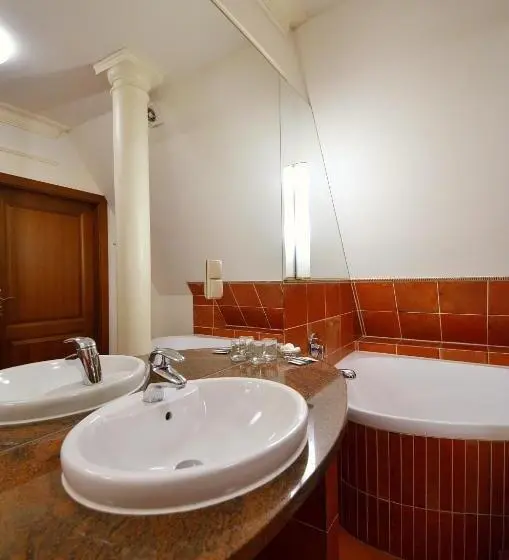Duplex-huoneisto 1 Makuuhuone, Poduszka Pensjonat Nad Rzeką
