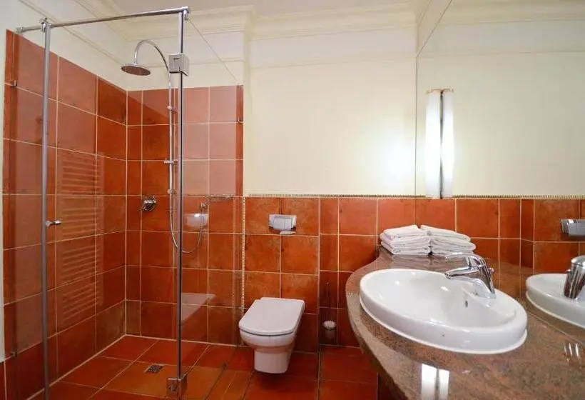 Duplex-huoneisto 1 Makuuhuone, Poduszka Pensjonat Nad Rzeką