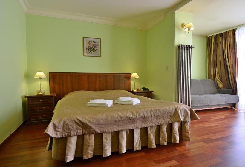 اتاق استاندارد سه نفره, Poduszka Pensjonat Nad Rzeką