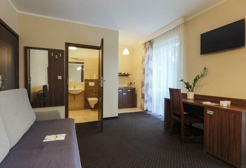 استودیوی استاندارد, Willa Miła