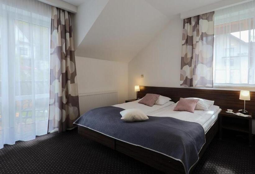 اتاق استاندارد با تخت بزرگ, Willa Miła