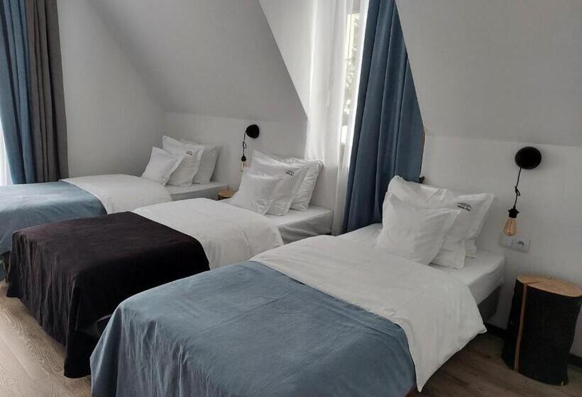 جناح ديلوكس سرير كينج, Willowa Chata