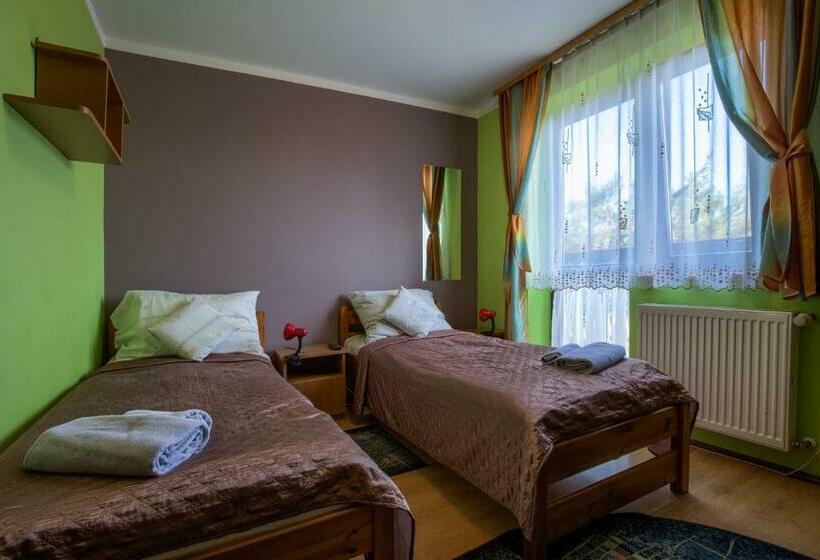 Четырехместный Номер Стандарт Вид на Сад, Zajazd Czorsztyński