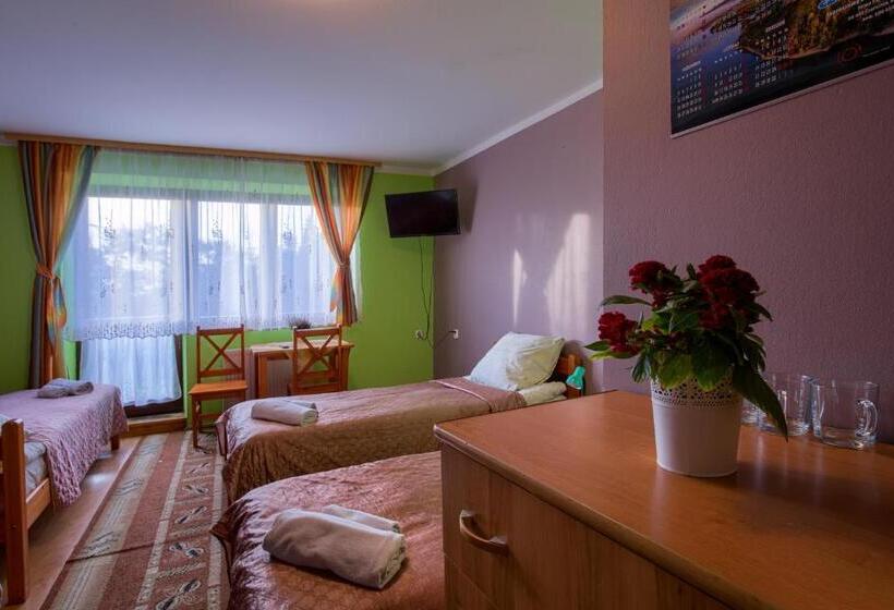 Четырехместный Номер Стандарт с Балконом, Zajazd Czorsztyński