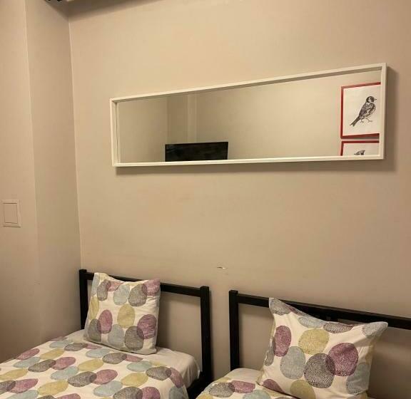 חדר סטנדרט חדר אמבטיה משותף, Herohostel