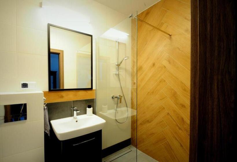 חדר משפחתי, Czarna Dama Apartamenty