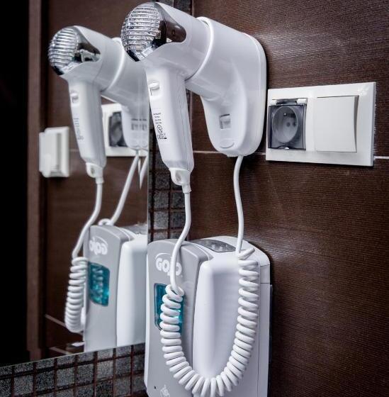 غرفة قياسية رباعية, Dwór Olimp