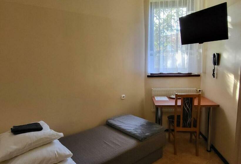 חדר סטנדרד יחיד חדר אמבטיה משותף, Ik Osir Lubawa