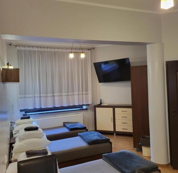 חדר סטנדרט לארבעה, Ik Osir Lubawa