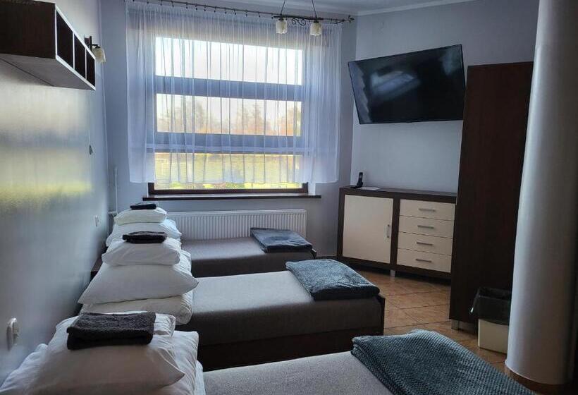 חדר סטנדרט לארבעה, Ik Osir Lubawa