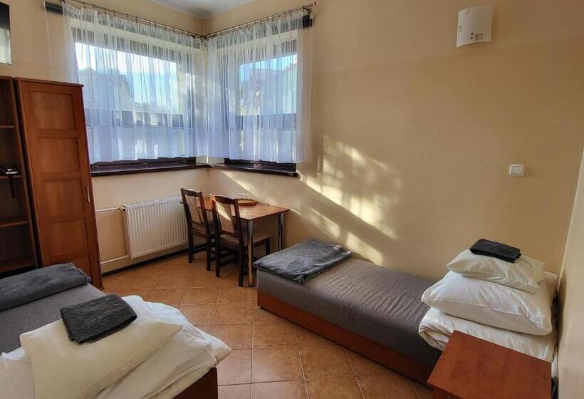 חדר סטנדרט חדר אמבטיה משותף, Ik Osir Lubawa