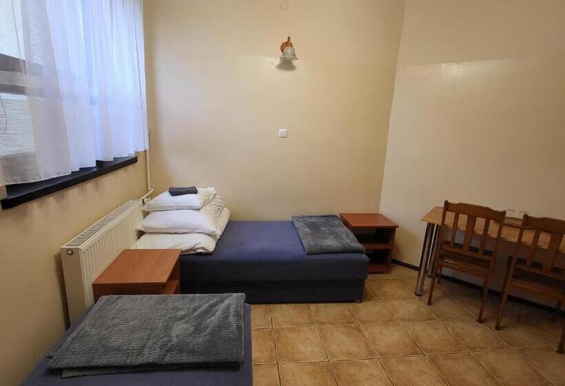 חדר סטנדרט חדר אמבטיה משותף, Ik Osir Lubawa