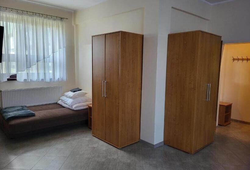 חדר משפחתי, Ik Osir Lubawa