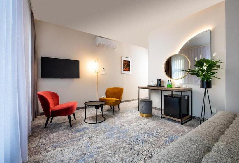 آپارتمان راحتی 1 خوابه, Mr67 Mayera Rapaporta