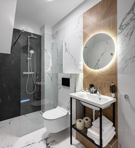 اتاق خانوادگی, Mr67 Mayera Rapaporta