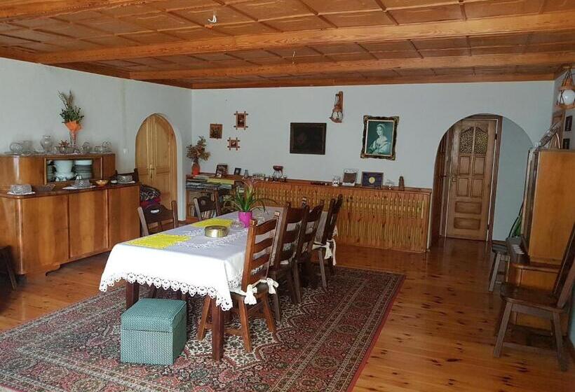 اتاق استاندارد, Newland Wójtowicz