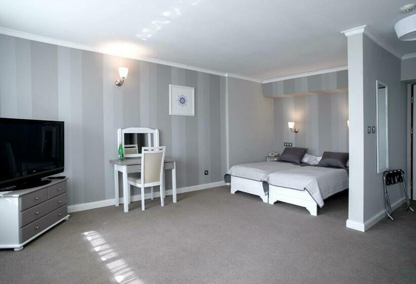 Номер Комфорт, Niedźwiadek