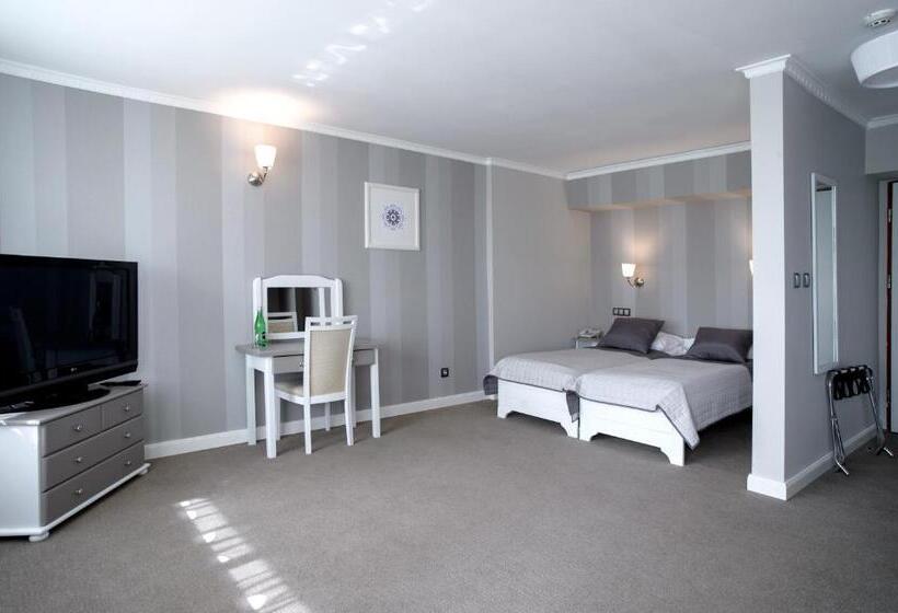 Номер Комфорт, Niedźwiadek