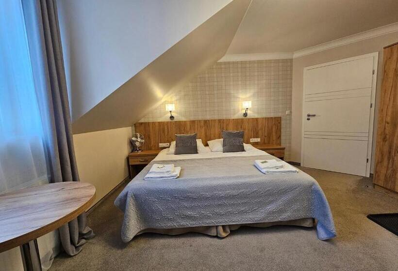 חדר דלוקס, Onyx