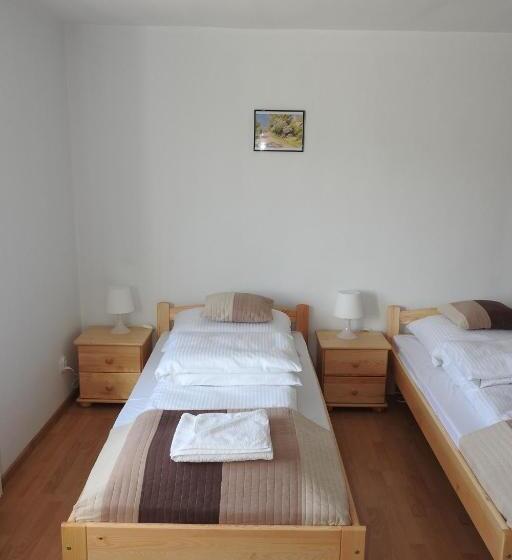 Номер Стандарт Четырехместный Совместный Санузел, Pokoje Gościnne Pod Brzózką