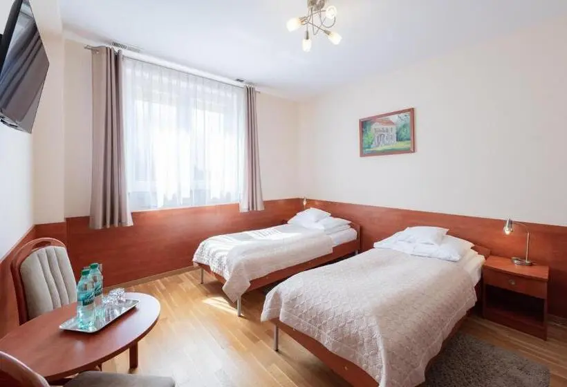 Standard-huone, Reśliński