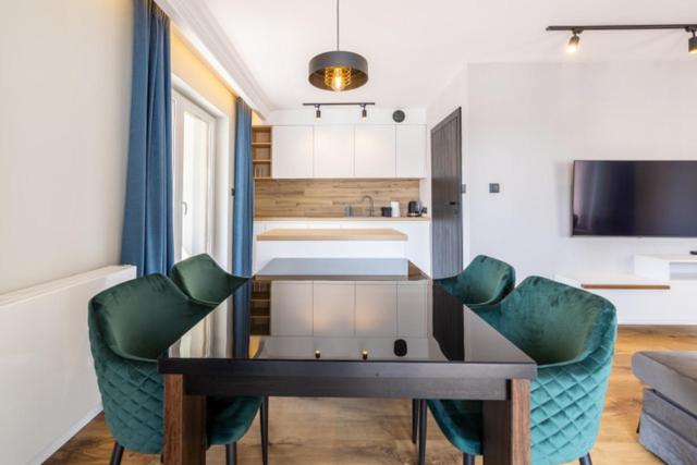 バルコニー付き１ベッドルームアパートメント, Leeloo