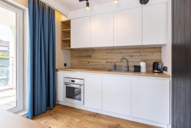 バルコニー付き１ベッドルームアパートメント, Leeloo