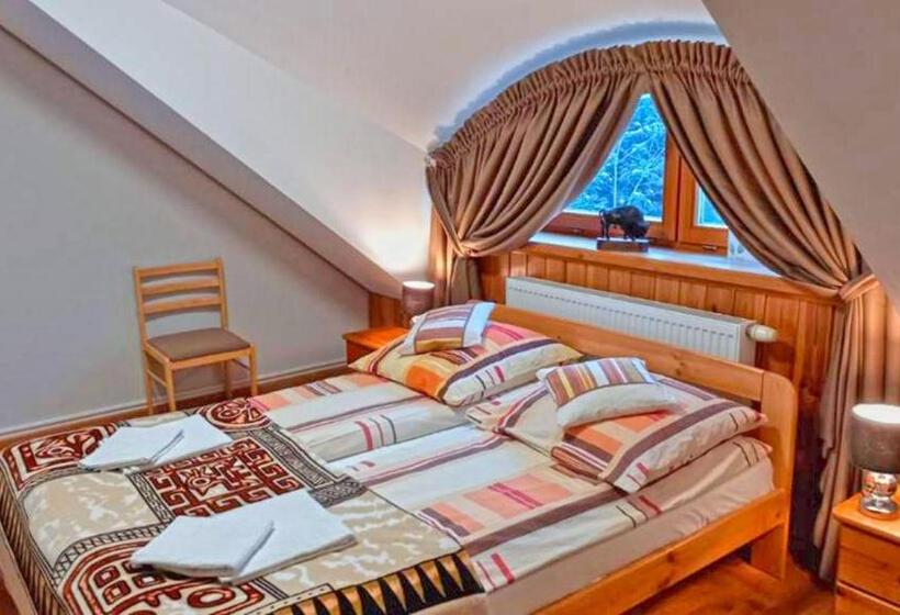 غرفة قياسية, Dębowa Dziupla