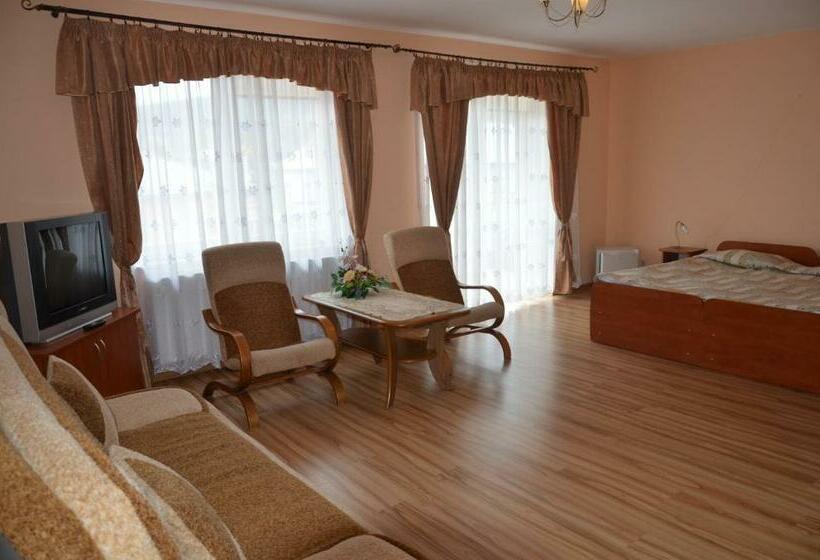 Люкс с Балконом, Gościniec Ustrzycki