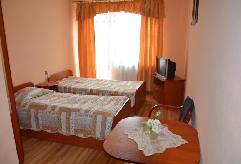 Номер Стандарт с Балконом, Gościniec Ustrzycki