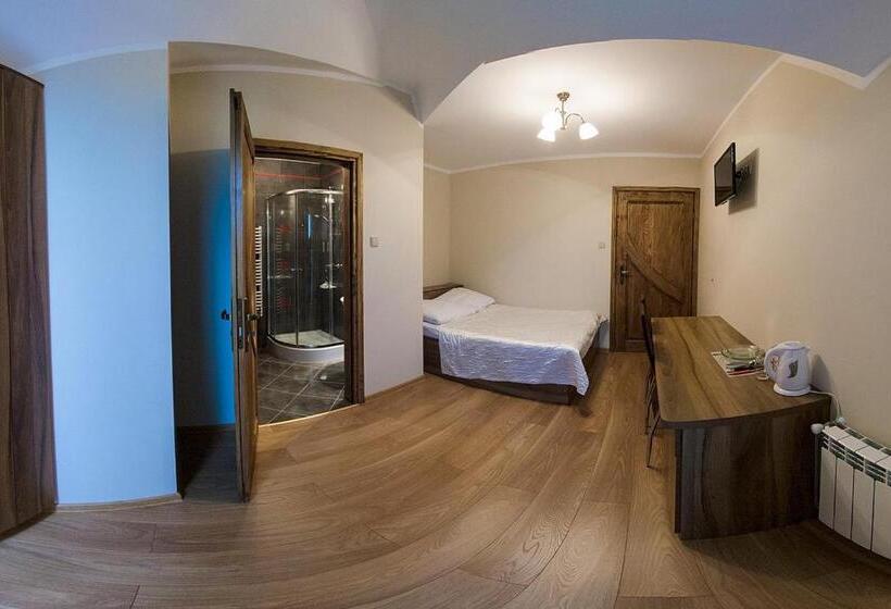 스탠다드 룸, Willa Solina144