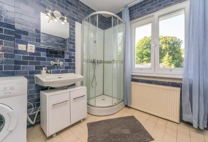 کلبه ییلاقی سوپریور یک خوابه, House Managers   Vintage Sopot